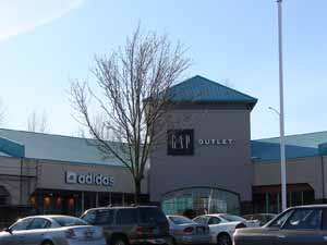 Troutdale Premium Outlet Mall